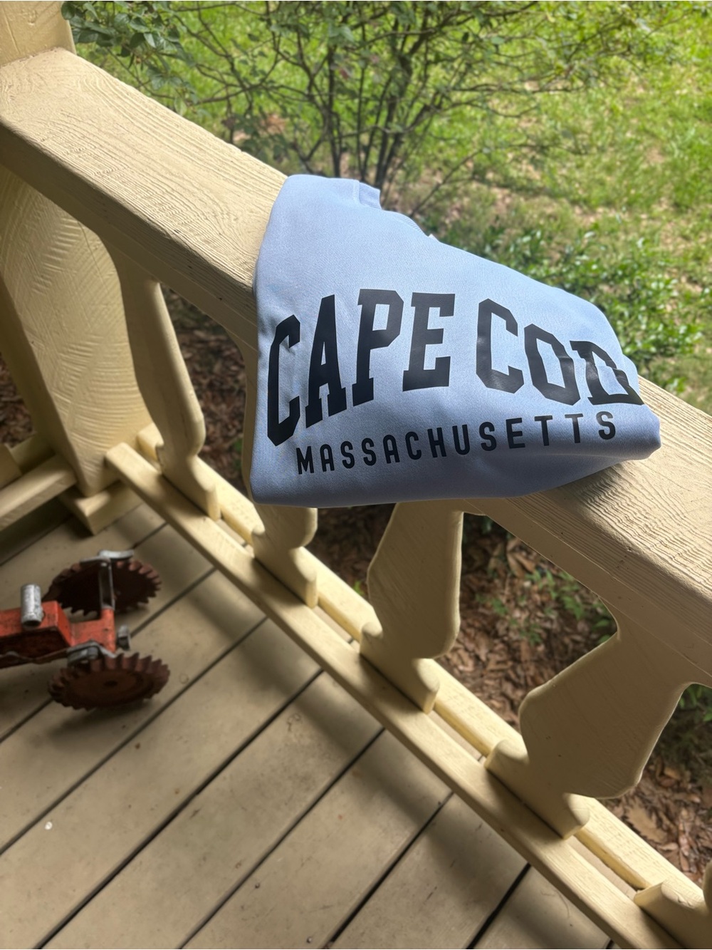 Amazon Light Blue "Cape Cod Massachusetts" Pullover Sweatshirt